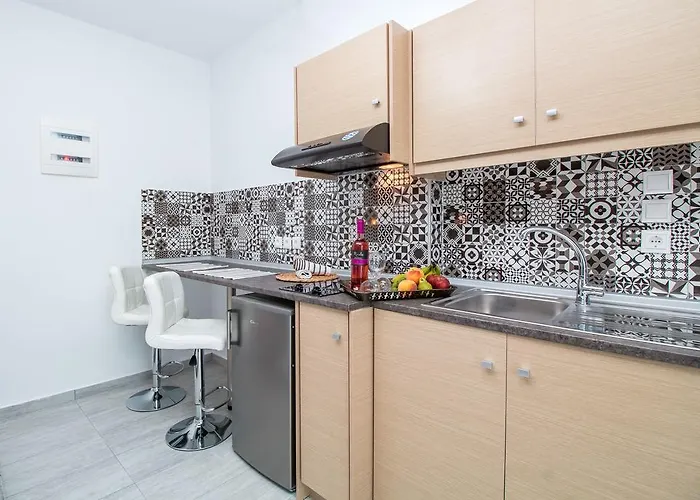 Len Art Alternative * Faliraki